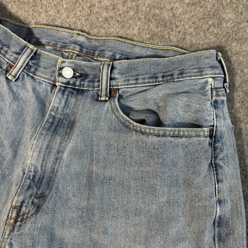 Levi's 505 Jeans Mens‎ 36x32 Straight Leg Light Wash Distressed Faded Blue Denim
